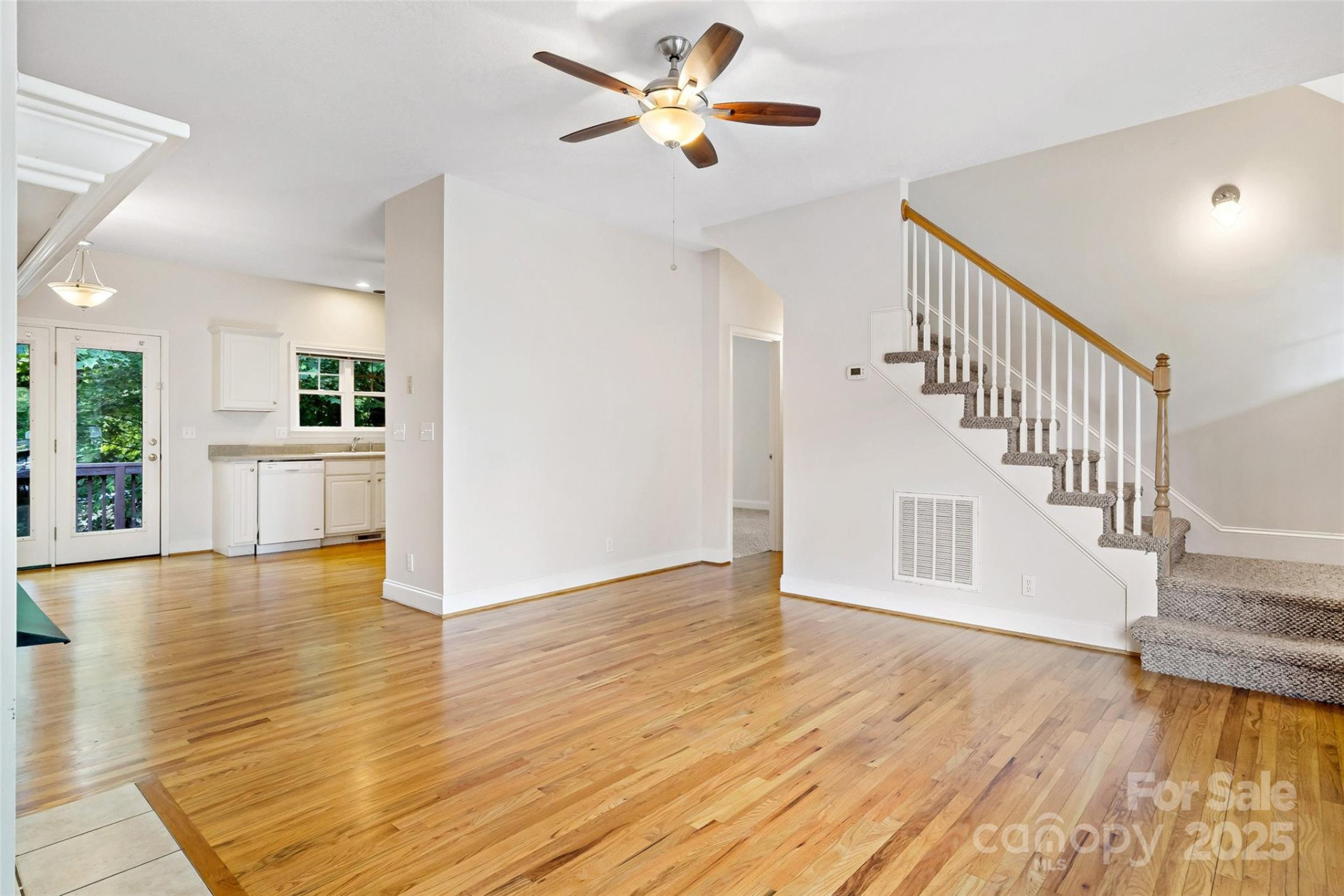 1 Teresa Way - Photo 10