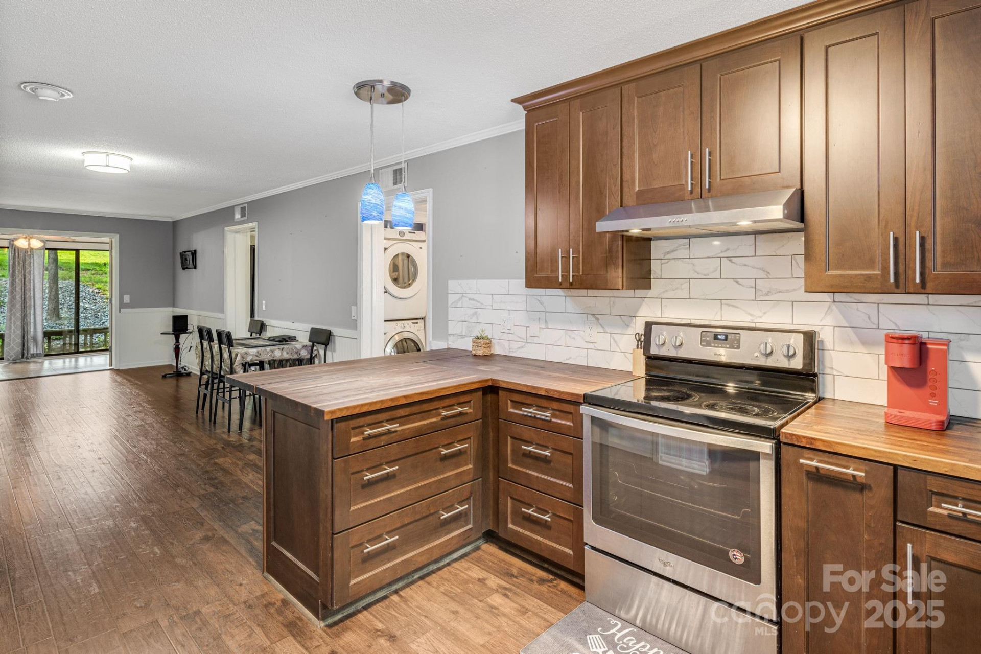 15 Lake Drive #D2 - Photo 3