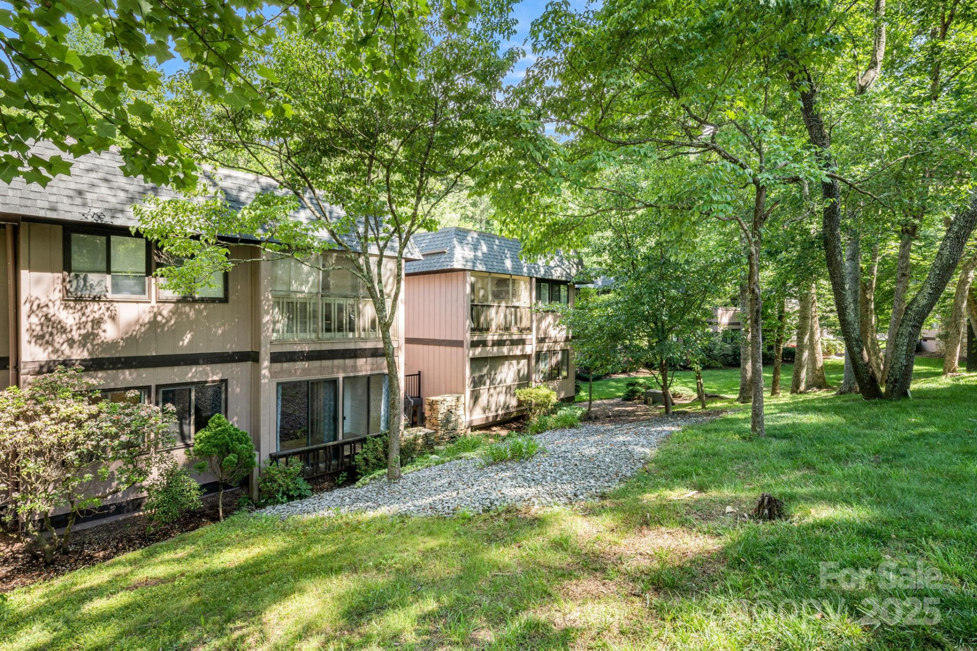 15 Lake Drive #D2 - Photo 23