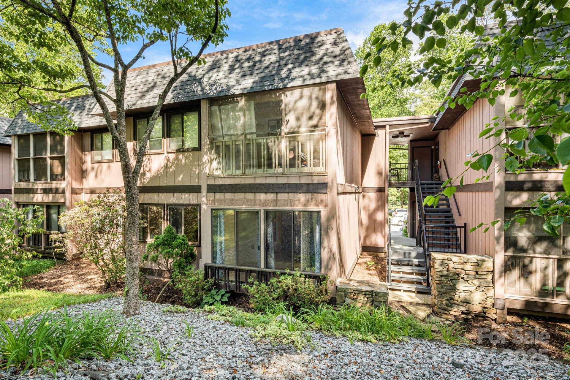 15 Lake Drive #D2 - Photo 24