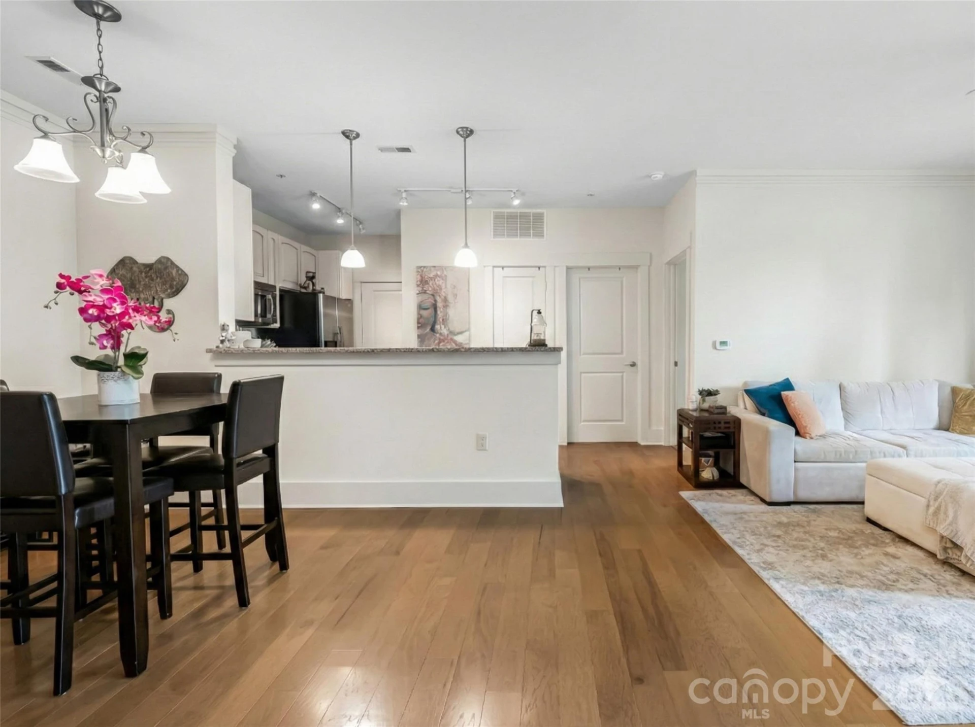 5 Farleigh Street #206 - Photo 9