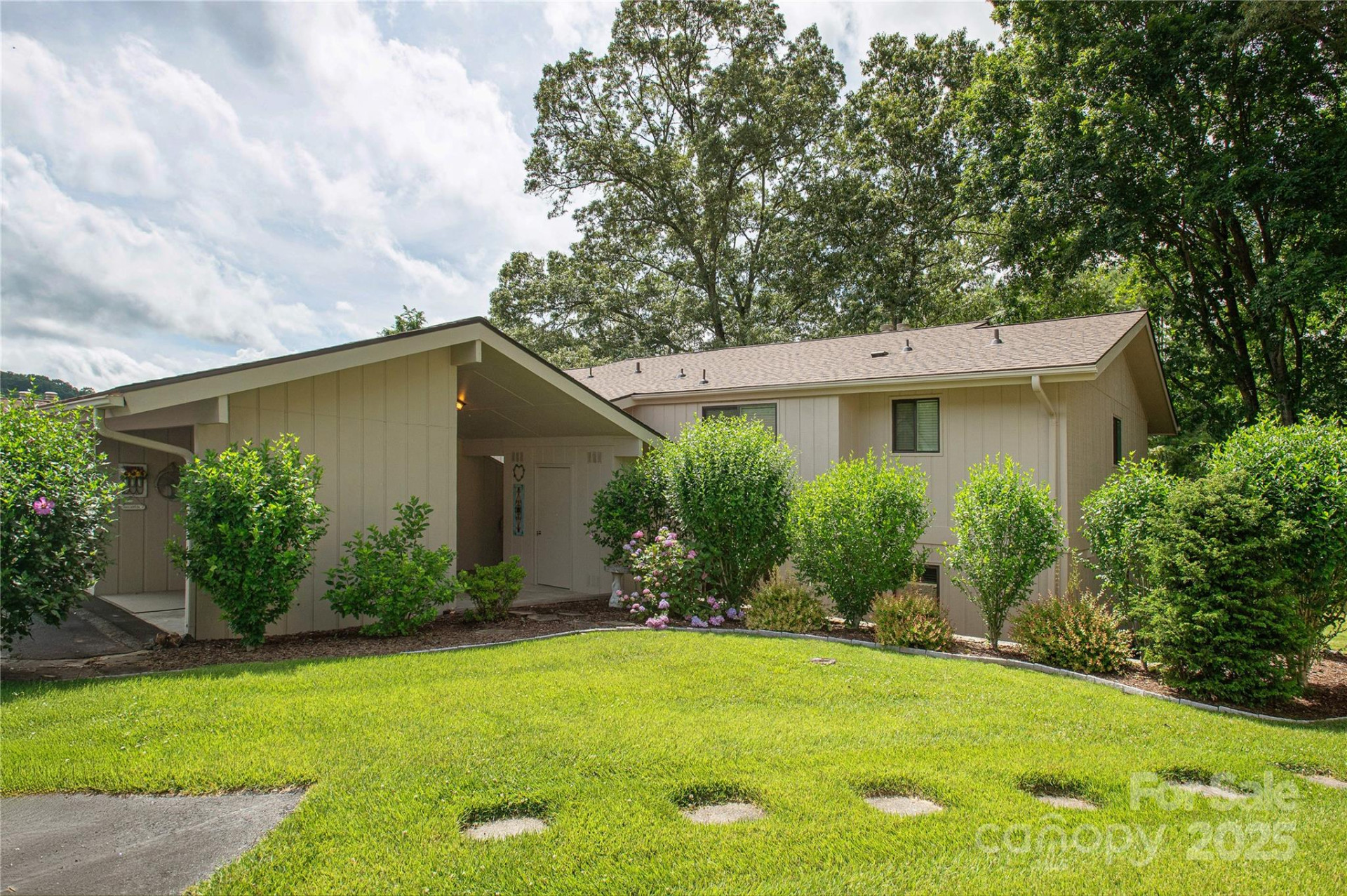 164 Glen Cannon Point #1