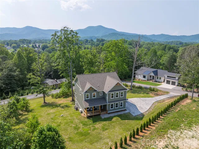 17 Baxter Woods Lane