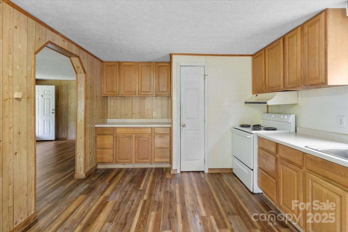 461 Tweed Road - Photo 15