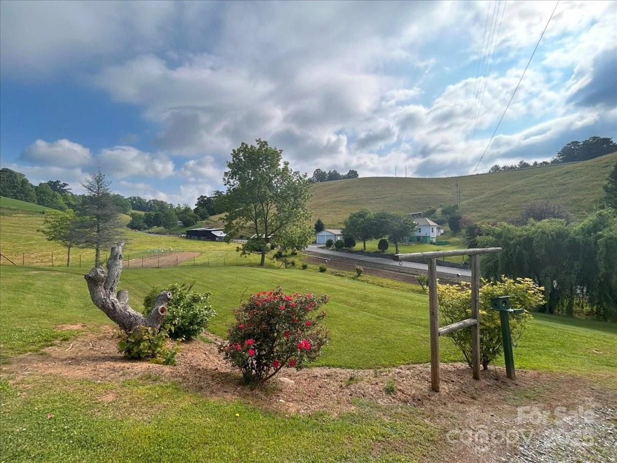461 Tweed Road - Photo 30