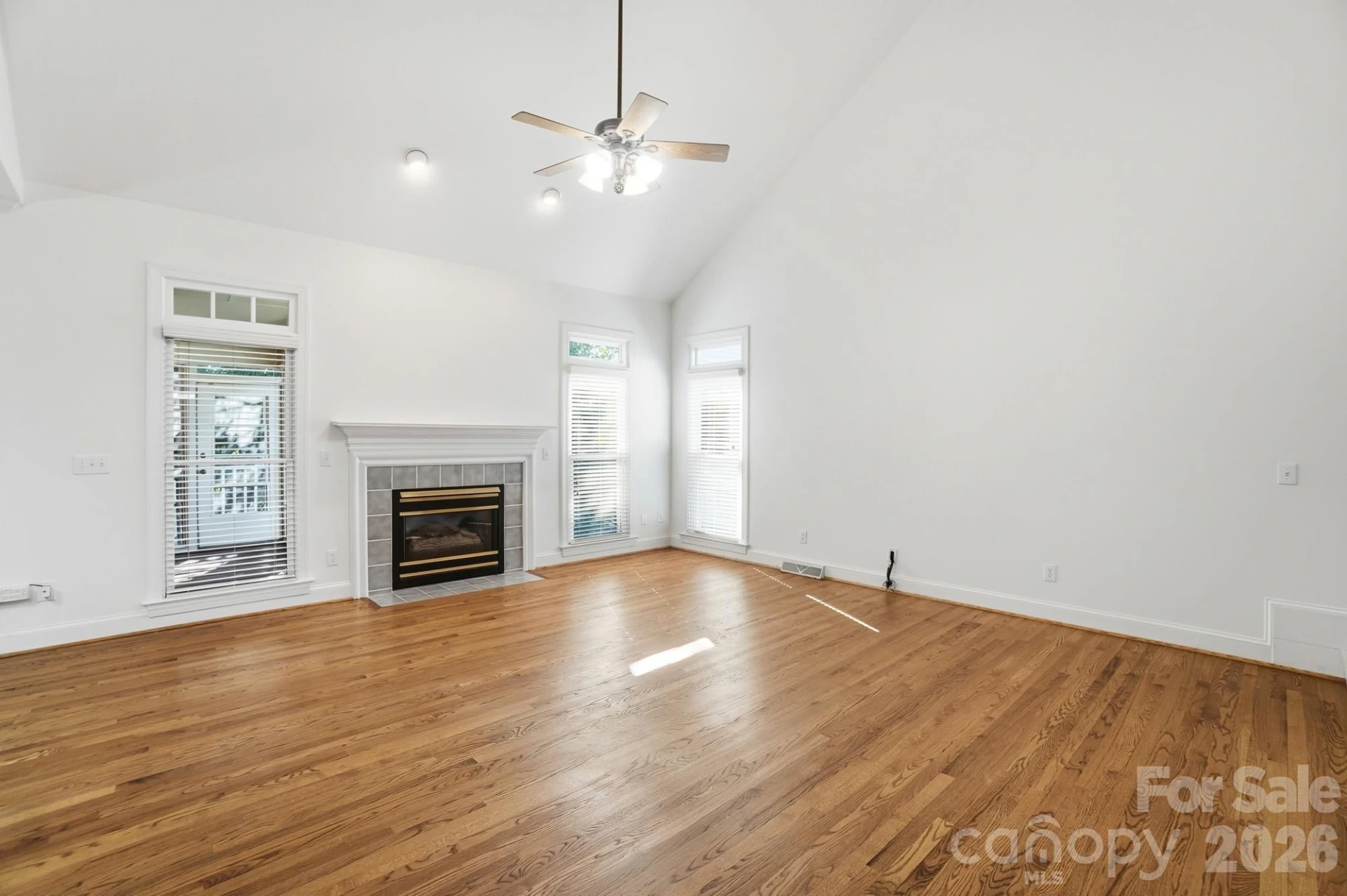 8044 Hawk Crest Court - Photo 19