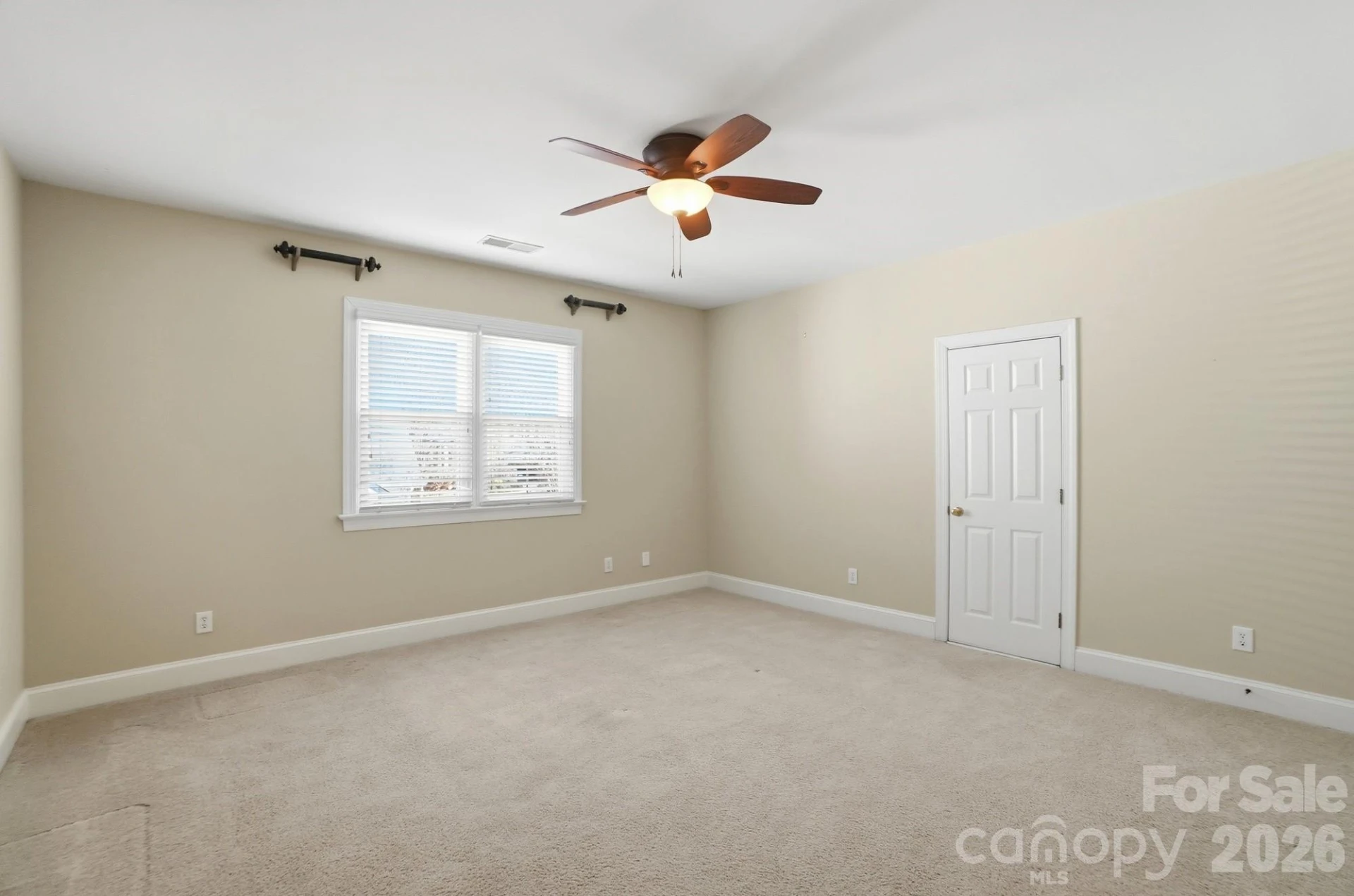 8044 Hawk Crest Court - Photo 36