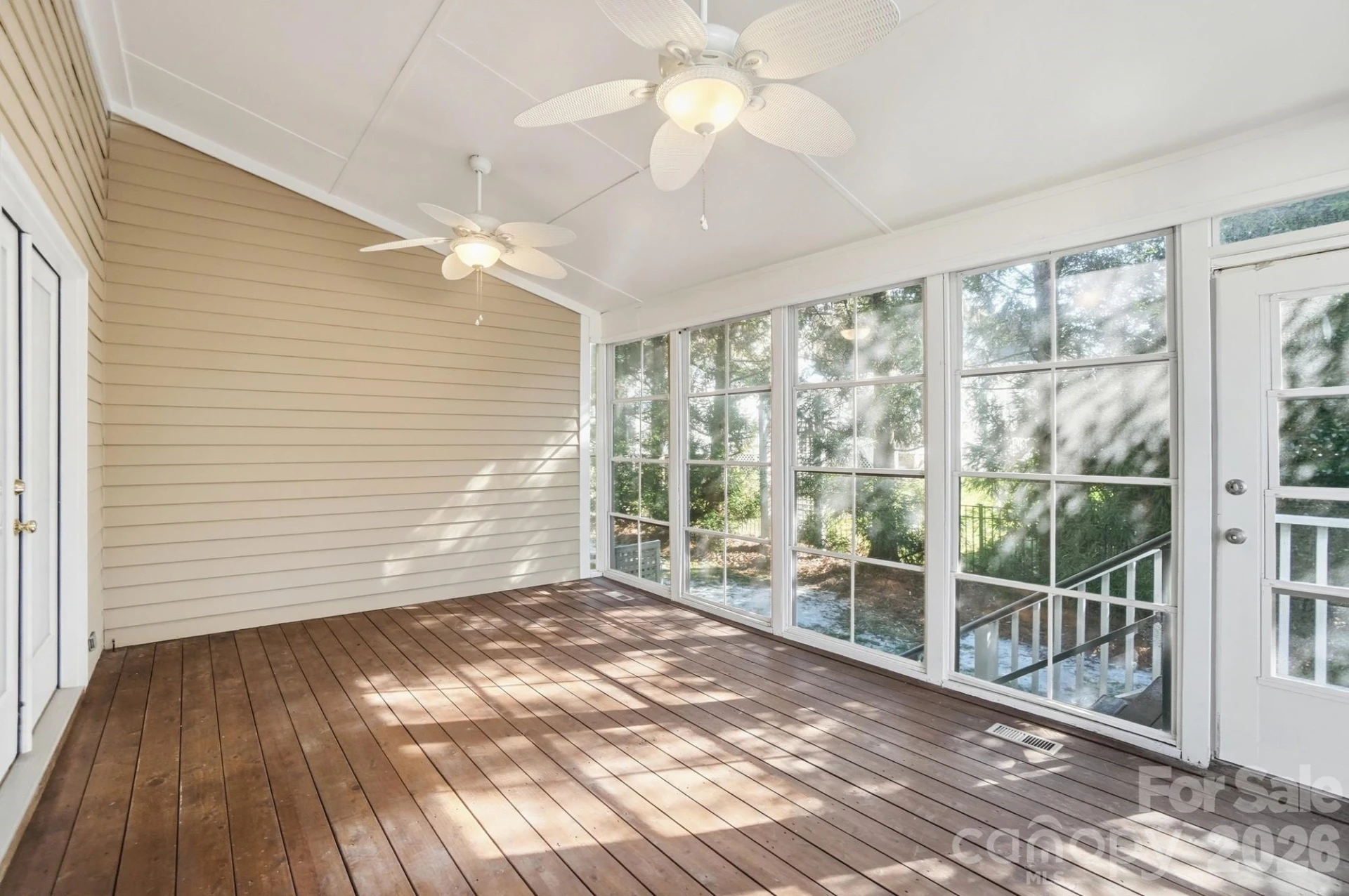 8044 Hawk Crest Court - Photo 39