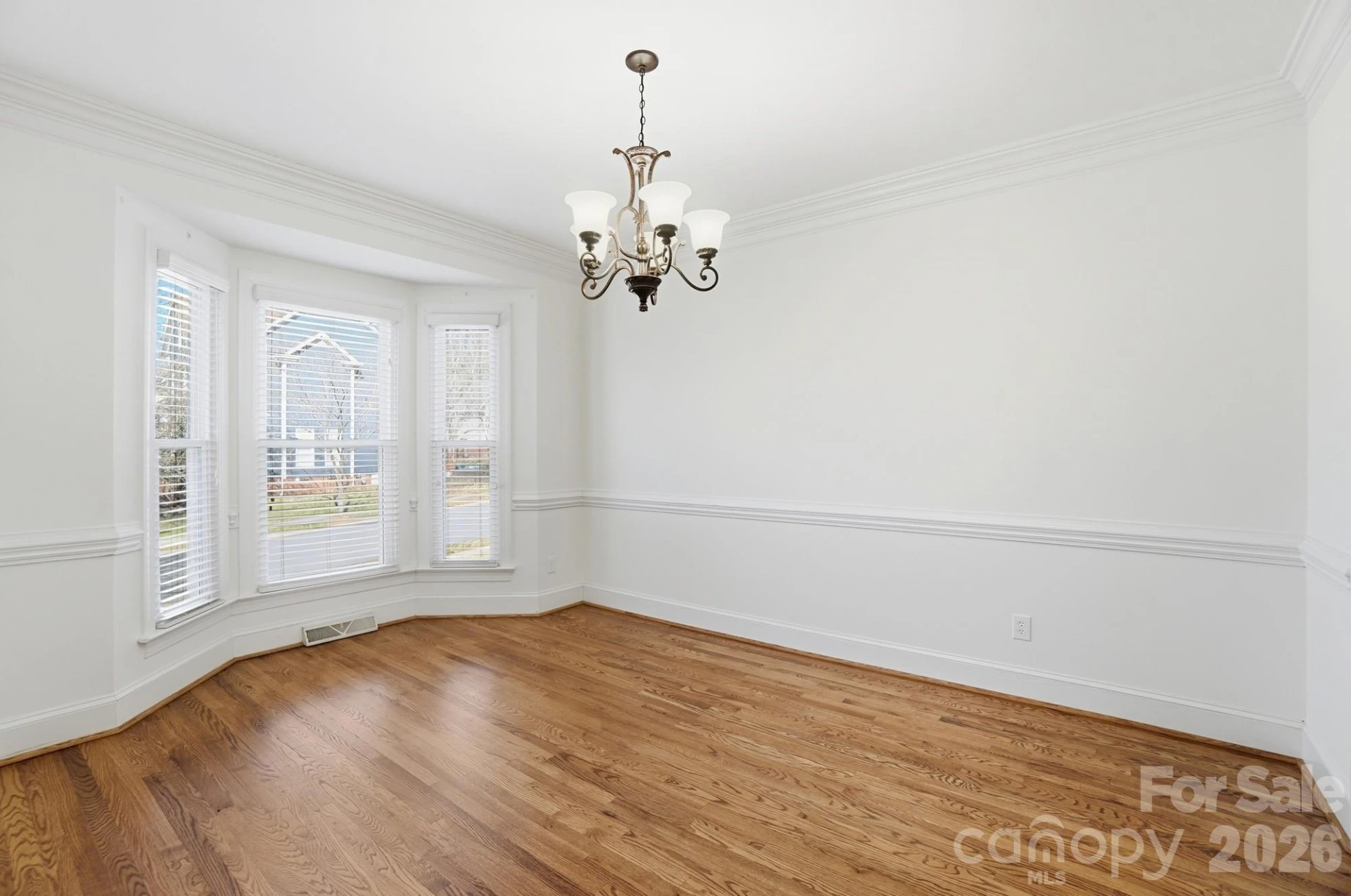 8044 Hawk Crest Court - Photo 5