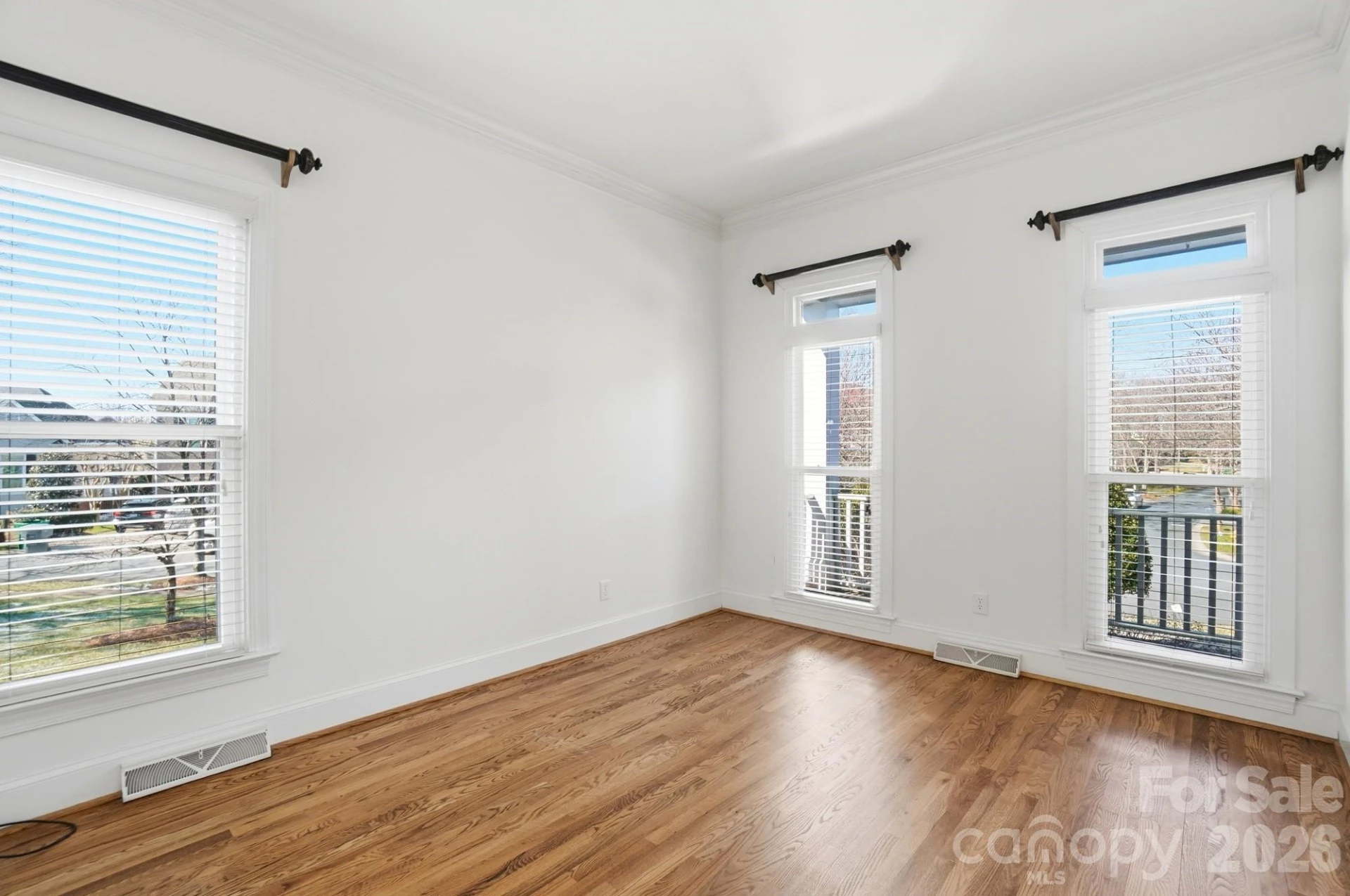 8044 Hawk Crest Court - Photo 8