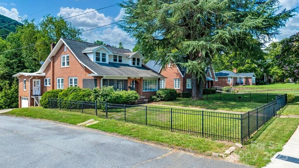 584 Rutherford Road