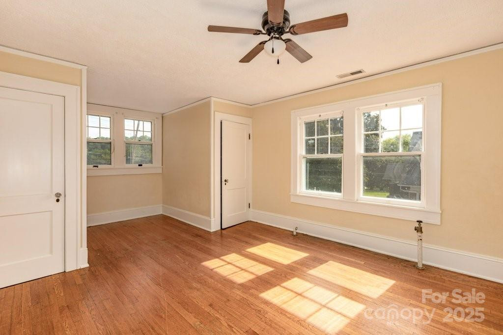 584 Rutherford Road - Photo 16