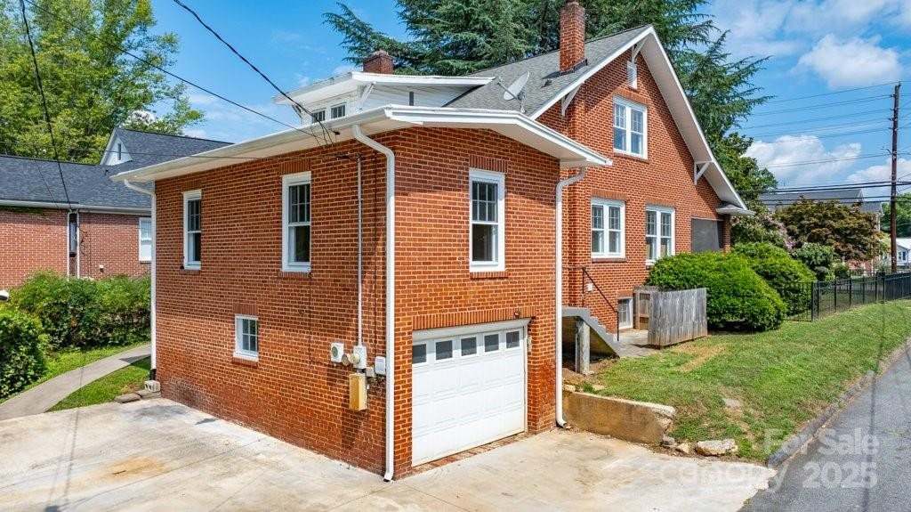 584 Rutherford Road - Photo 10