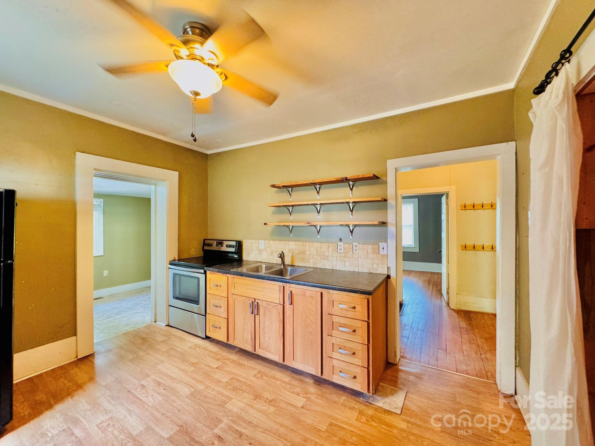 602 Brookshire Street - Photo 13
