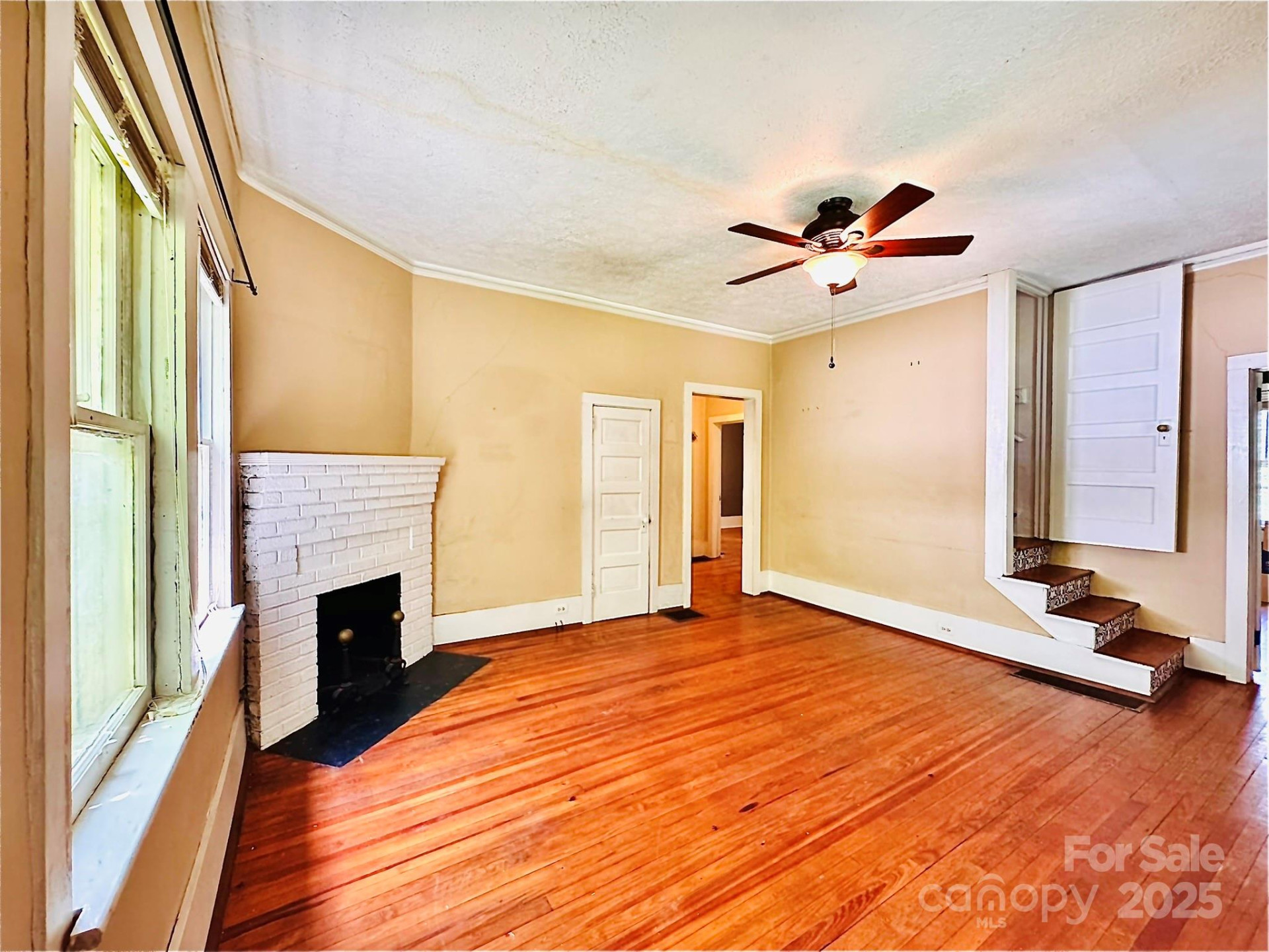 602 Brookshire Street - Photo 6