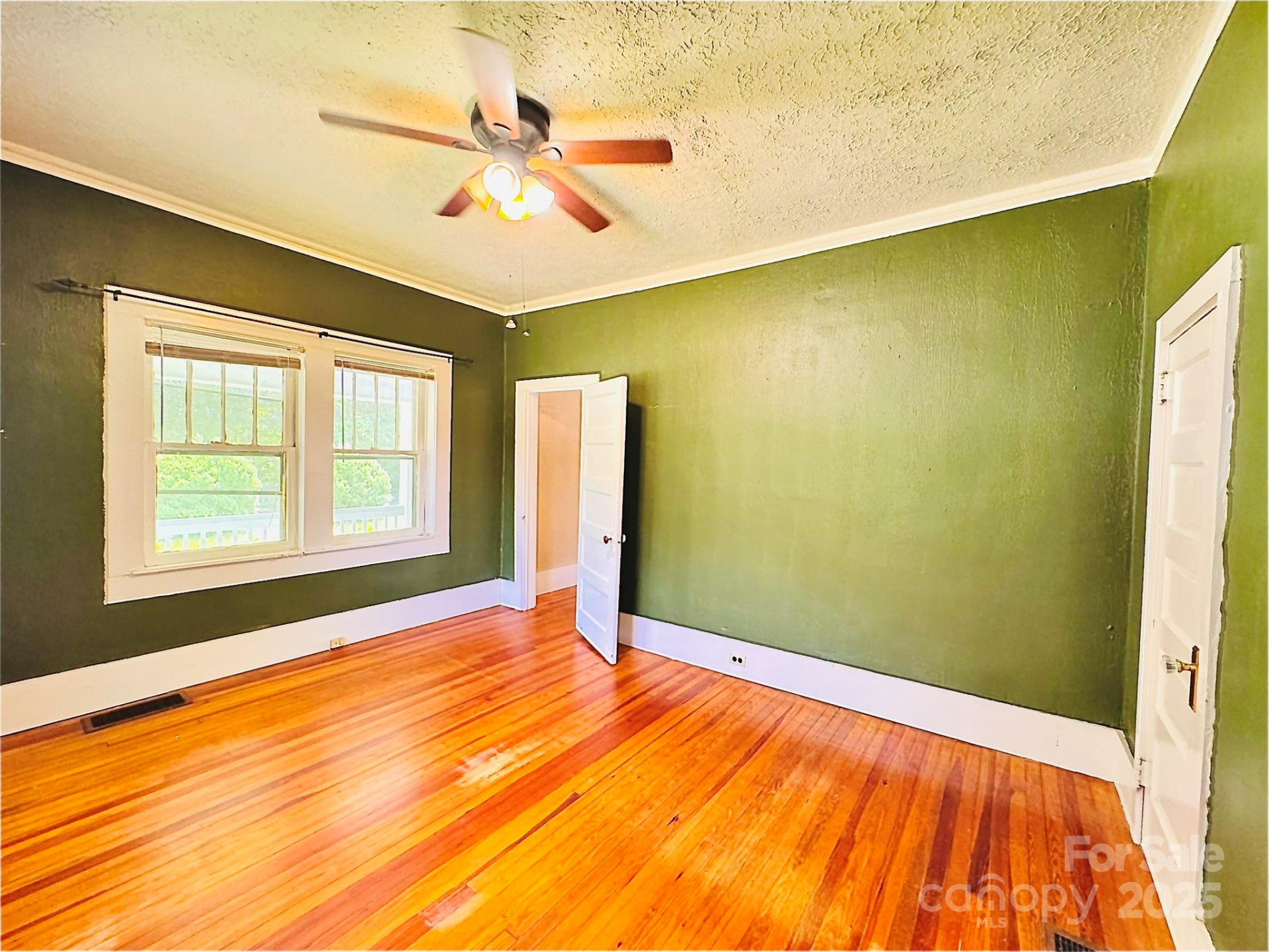 602 Brookshire Street - Photo 9