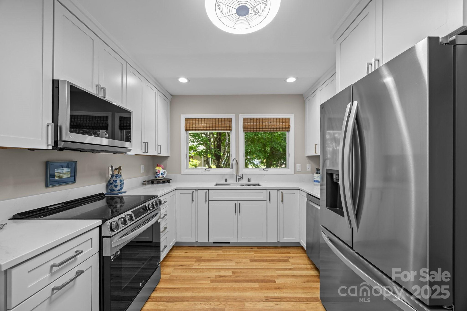 123 Carriage Walk Lane - Photo 8