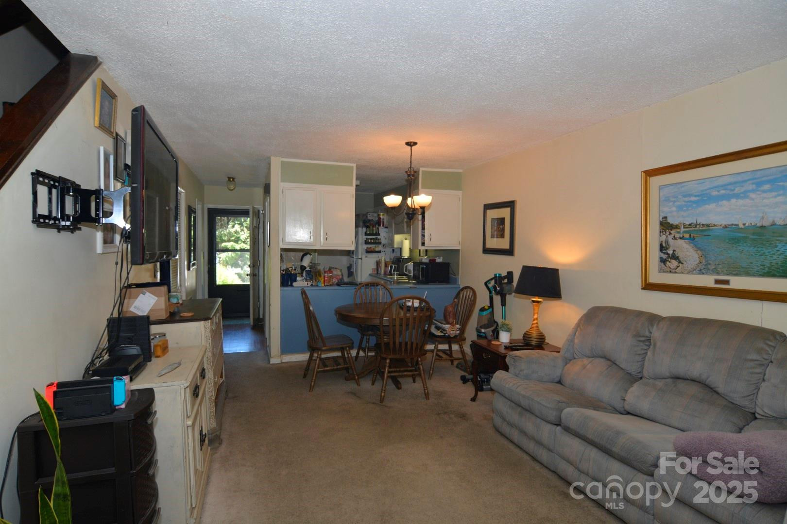 141 Colony Drive - Photo 3