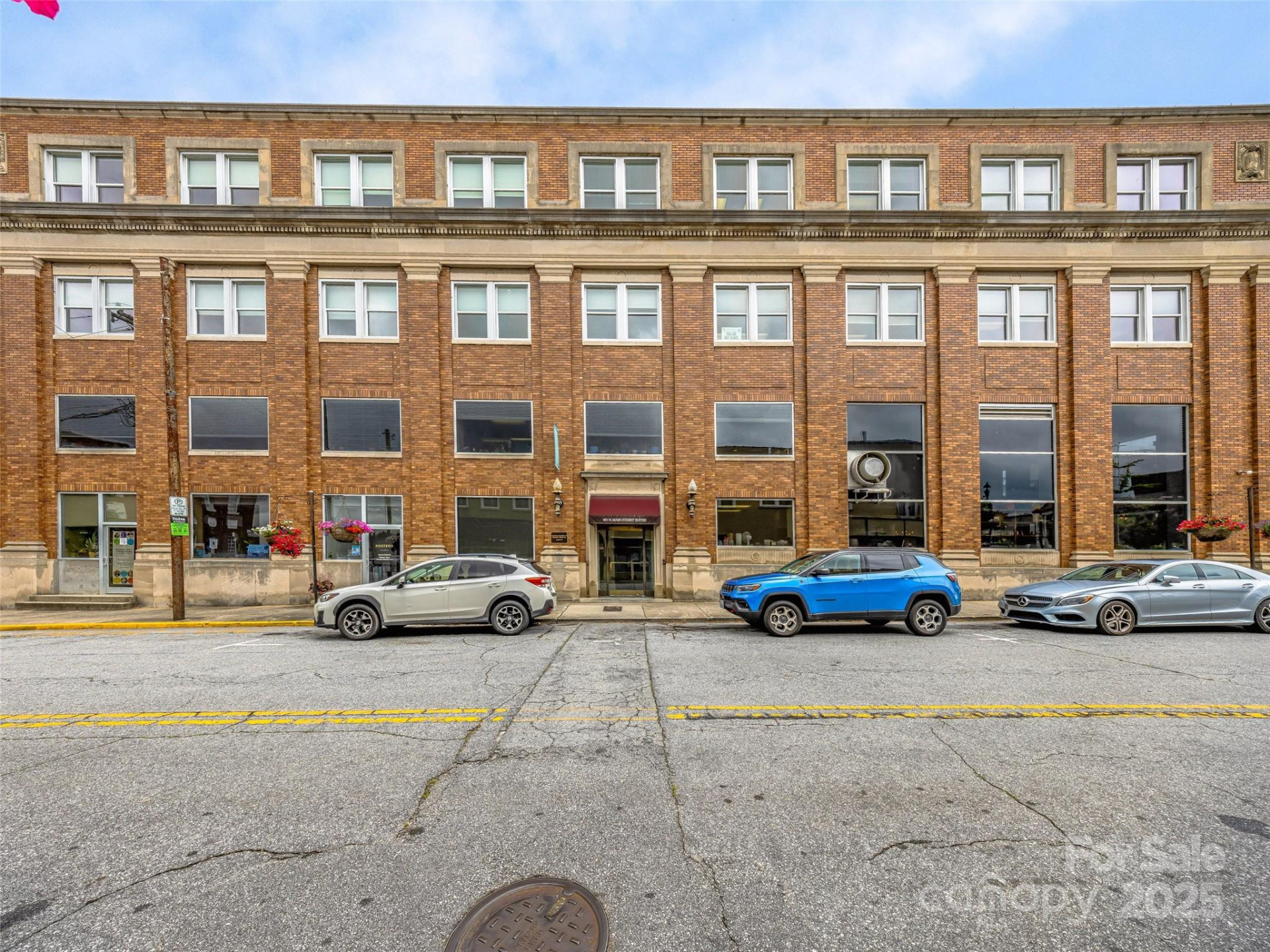 401 Main Street #3 - Photo 3