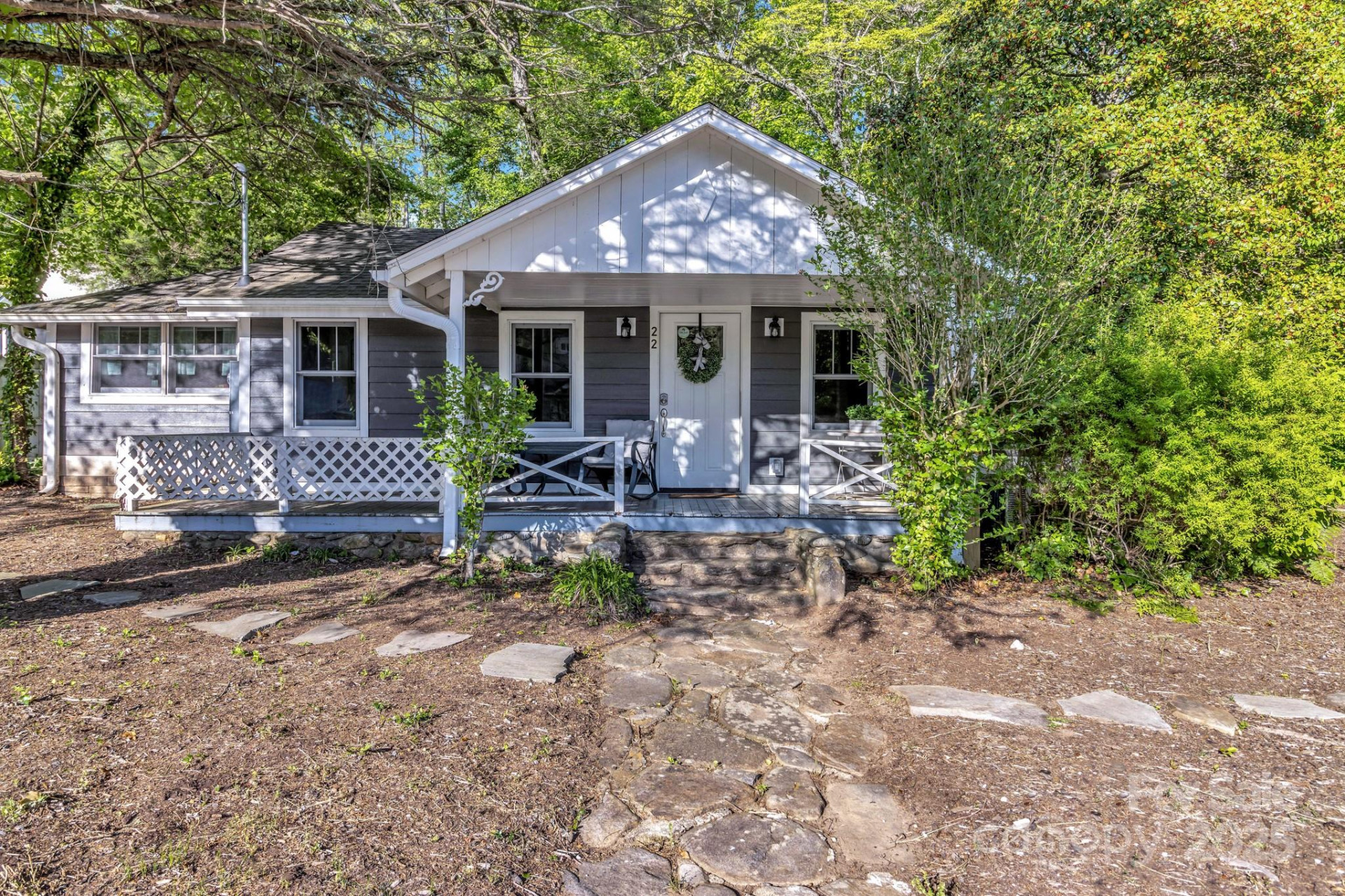 22 Moore Circle - Photo 2