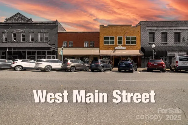 562 Main Street