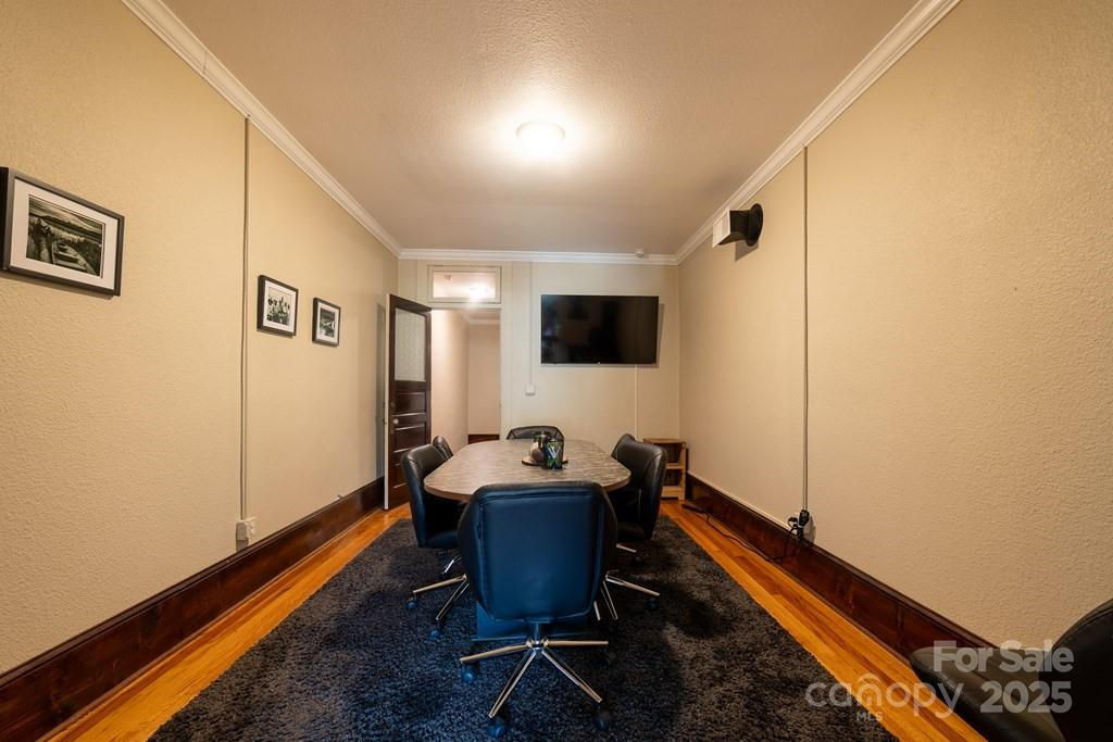 562 Main Street - Photo 20