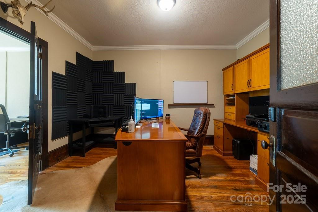 562 Main Street - Photo 26