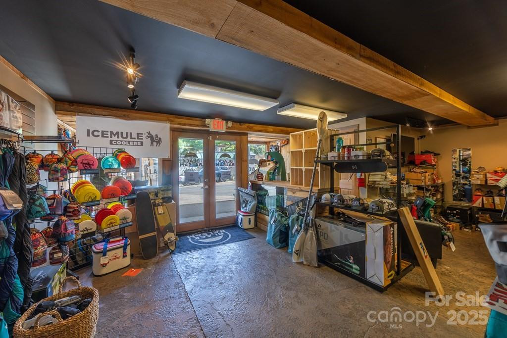 562 Main Street - Photo 8