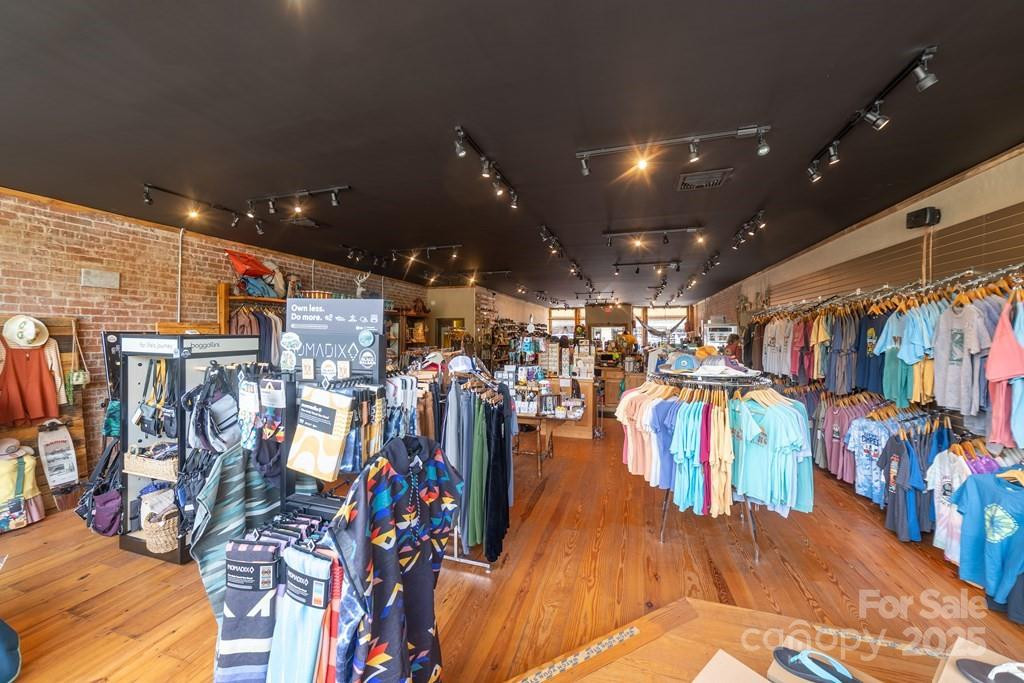 562 Main Street - Photo 9