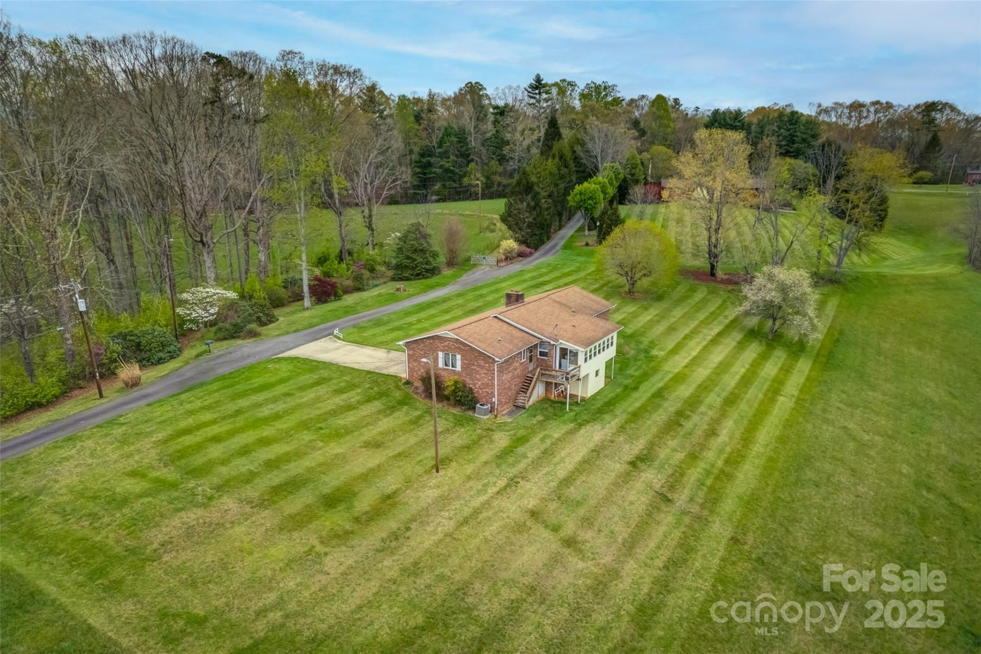 83 Overlook Drive - Photo 36