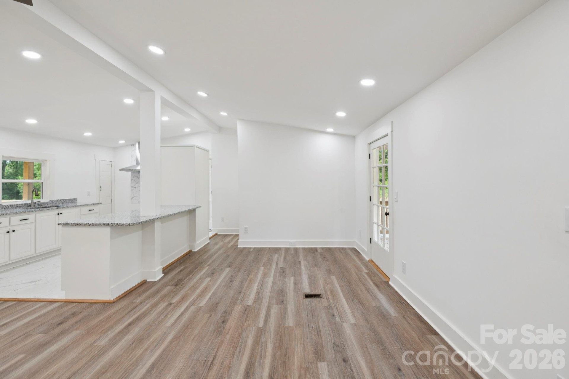 431 Pole Miller Extension - Photo 4