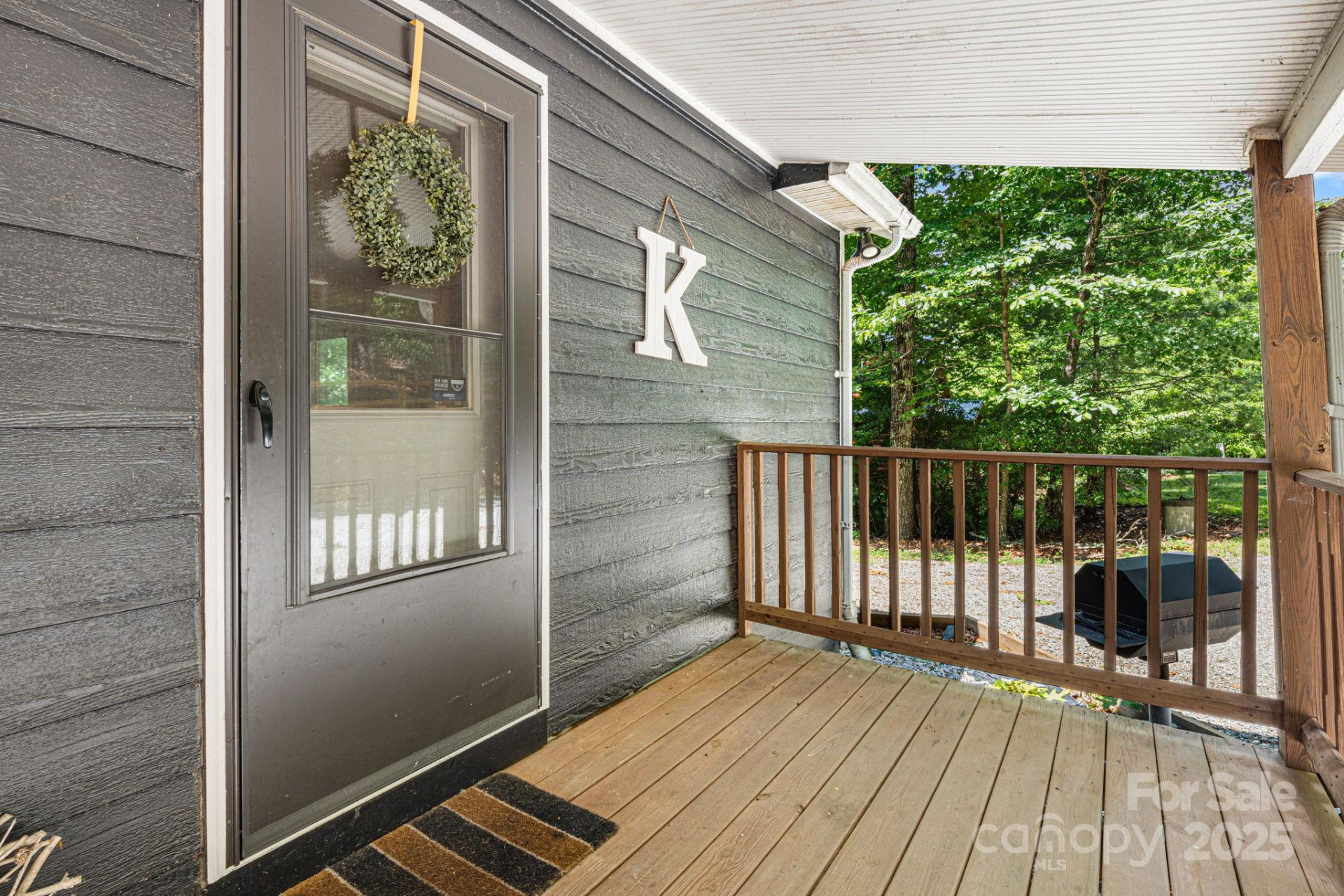 37 Poplar Drive - Photo 4