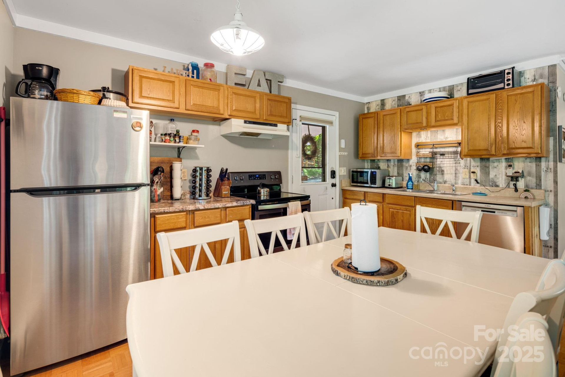 37 Poplar Drive - Photo 7