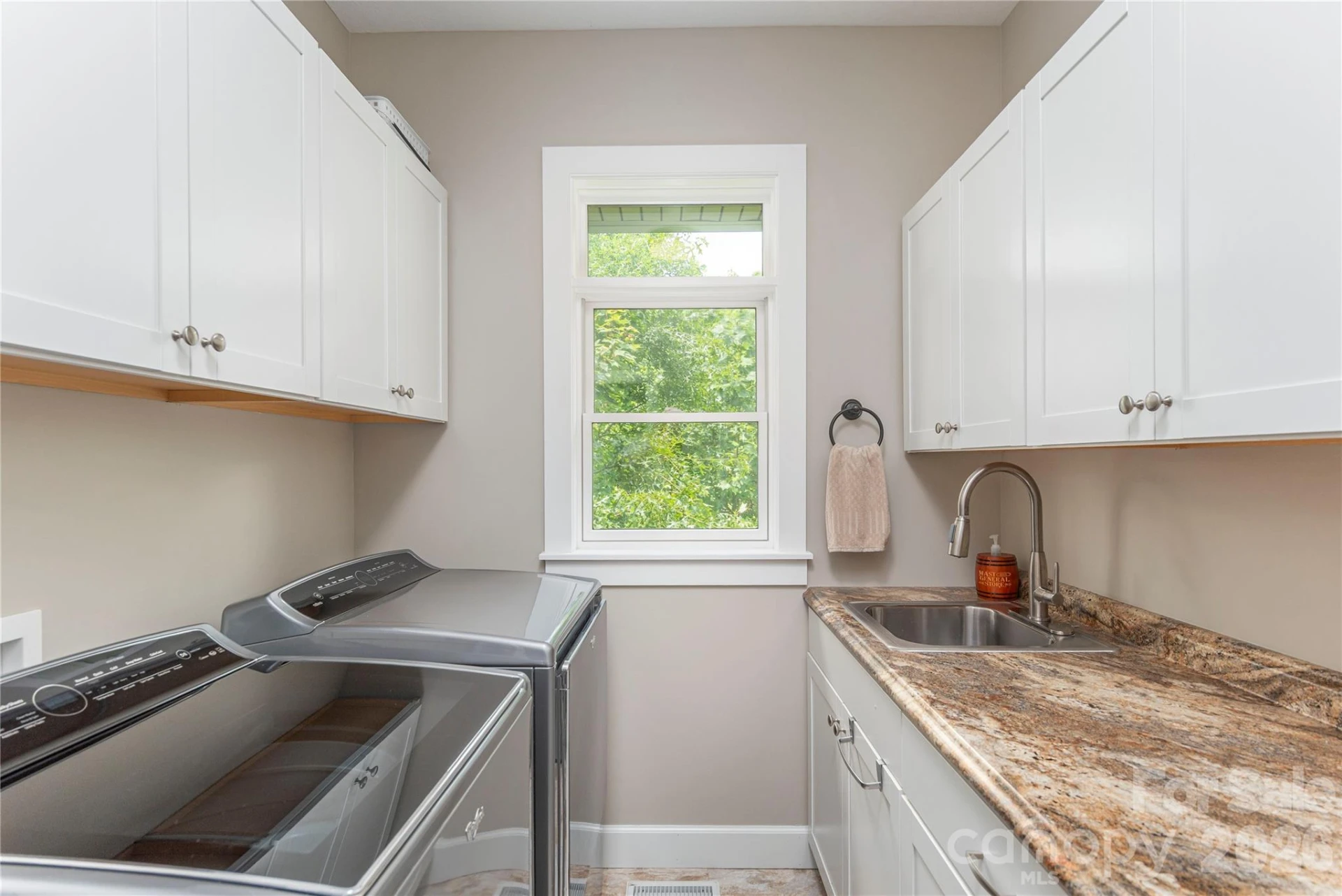 930 Big Raven Lane - Photo 16