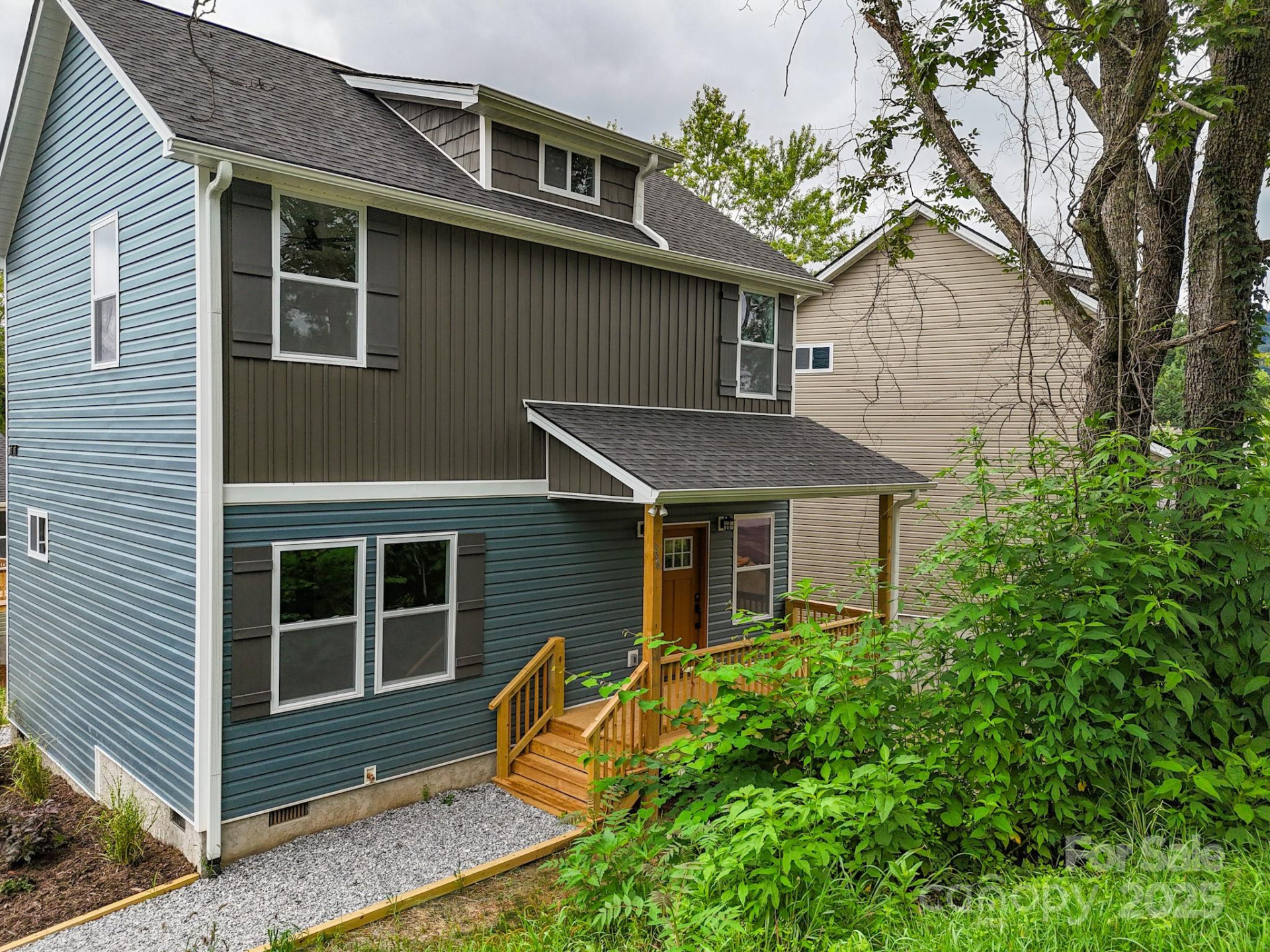 396 Deaverview Road