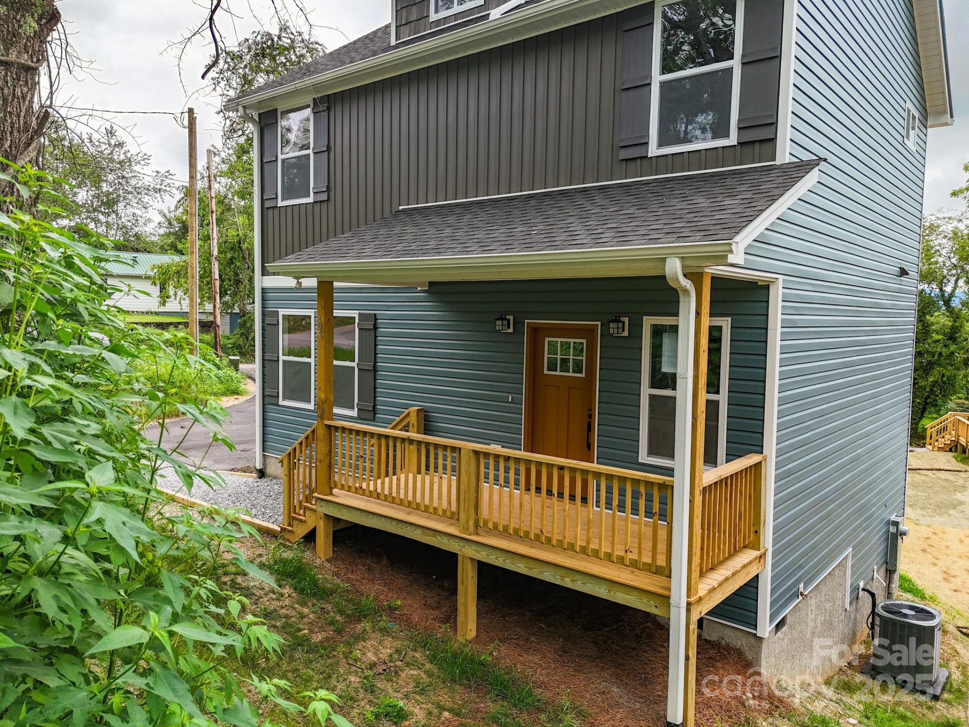 396 Deaverview Road - Photo 2