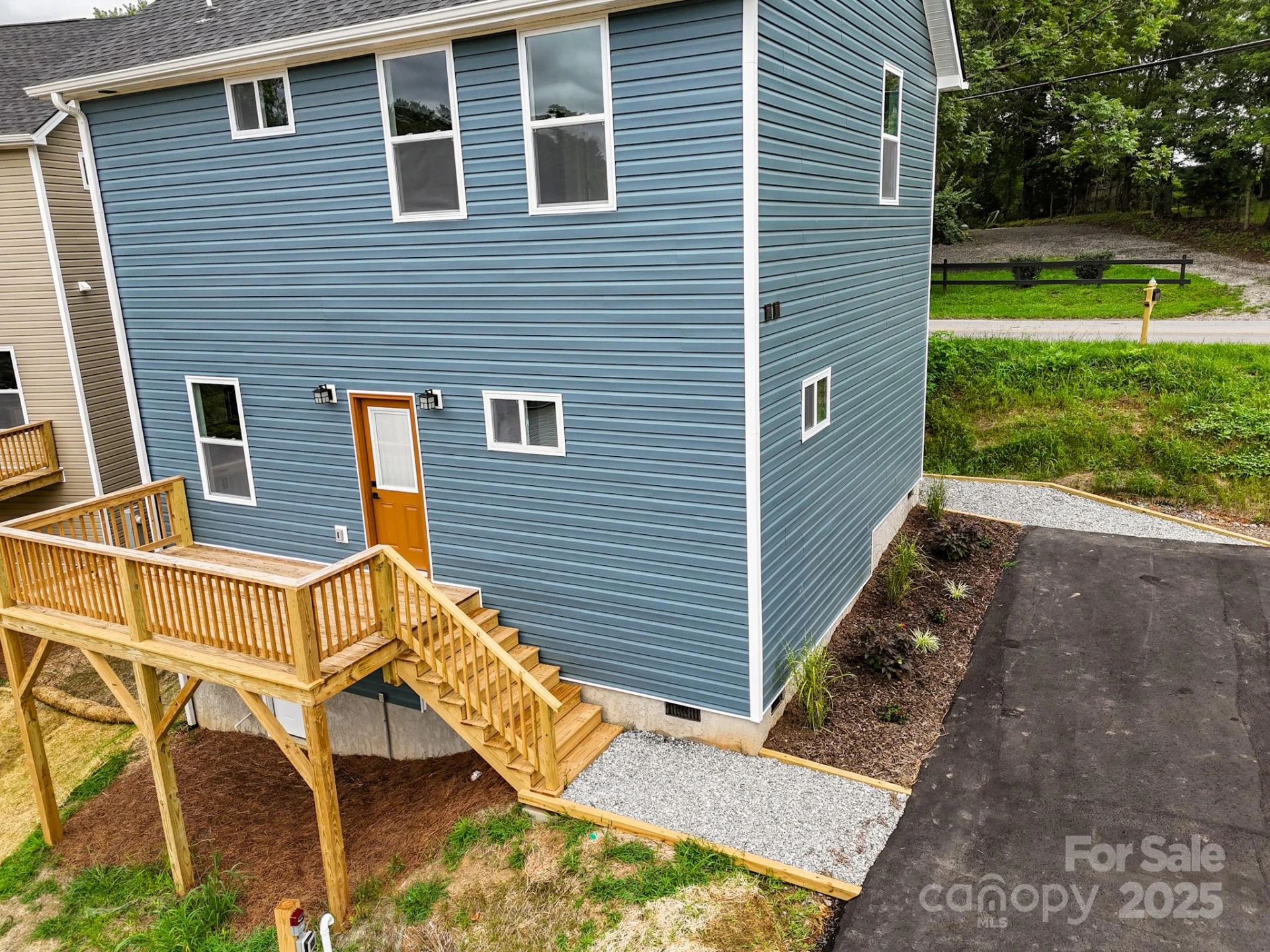396 Deaverview Road - Photo 6