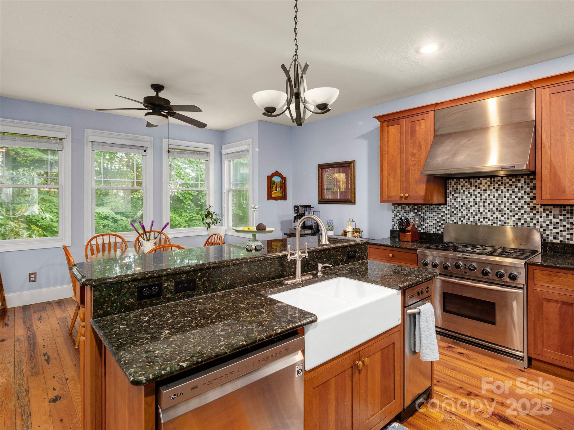 303 Braeside Court - Photo 15