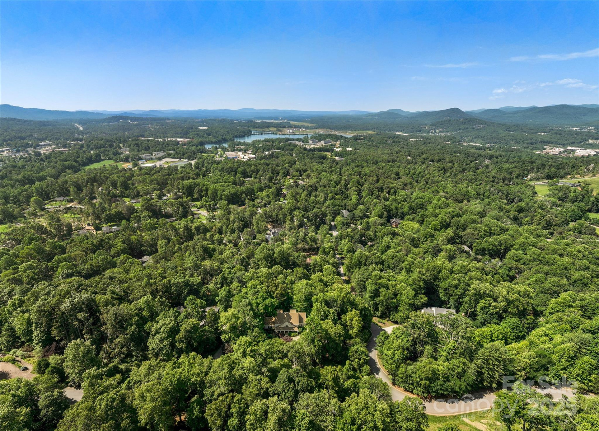 303 Braeside Court - Photo 45