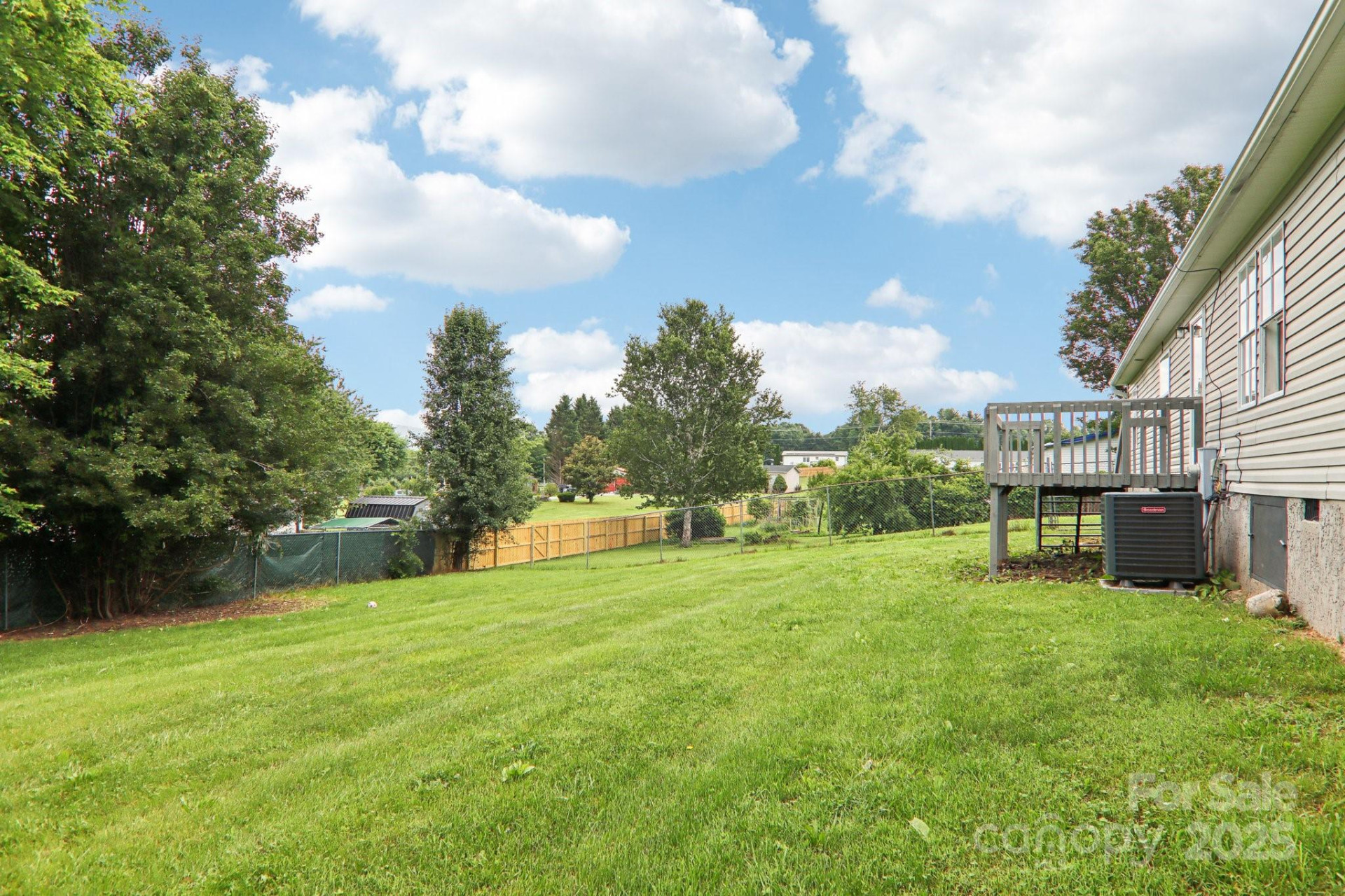 18 Sweet Briar Path Way - Photo 2