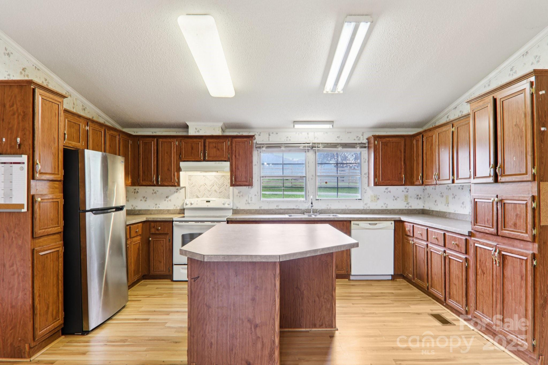 18 Sweet Briar Path Way - Photo 11