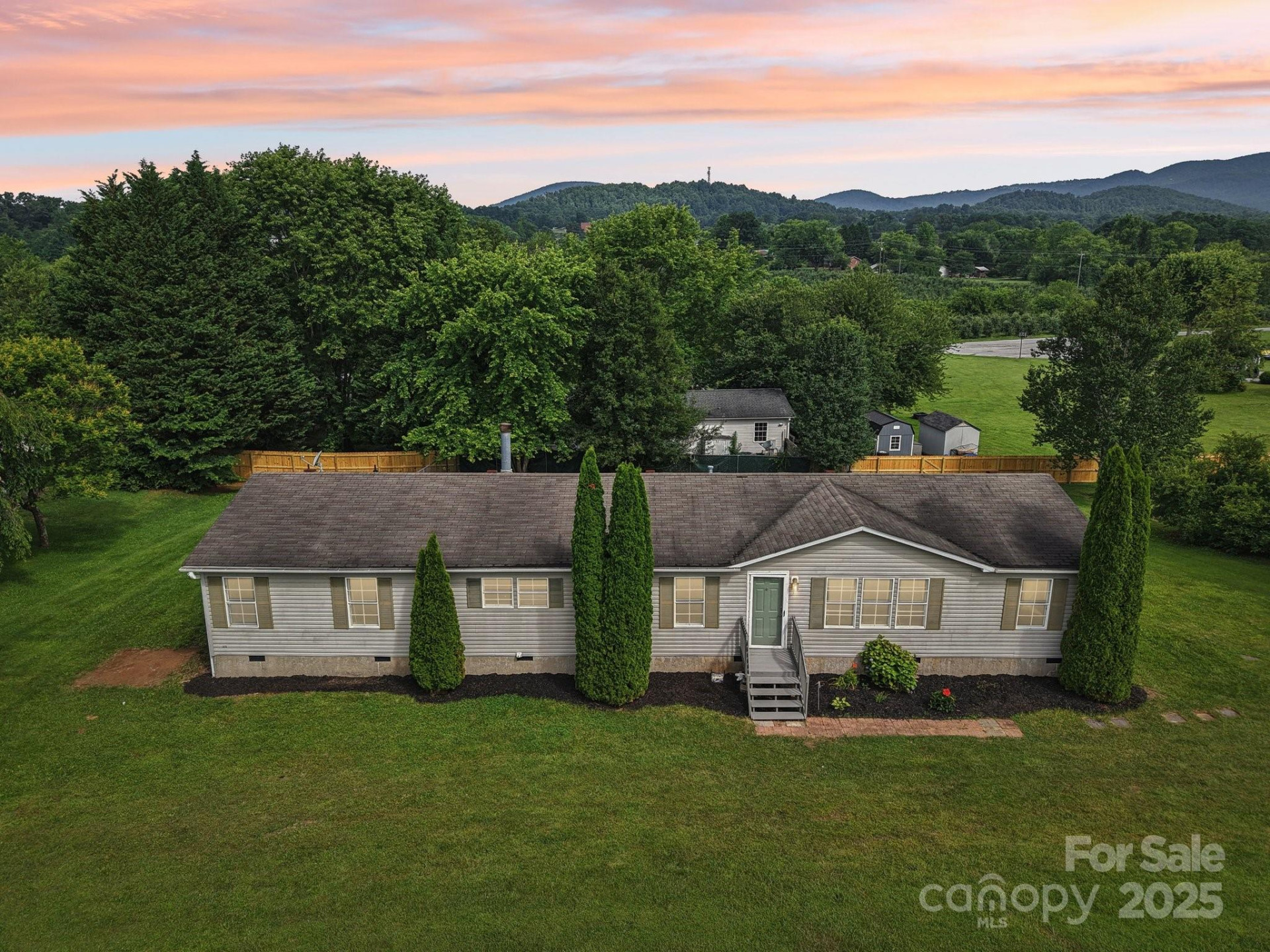 18 Sweet Briar Path Way - Photo 28