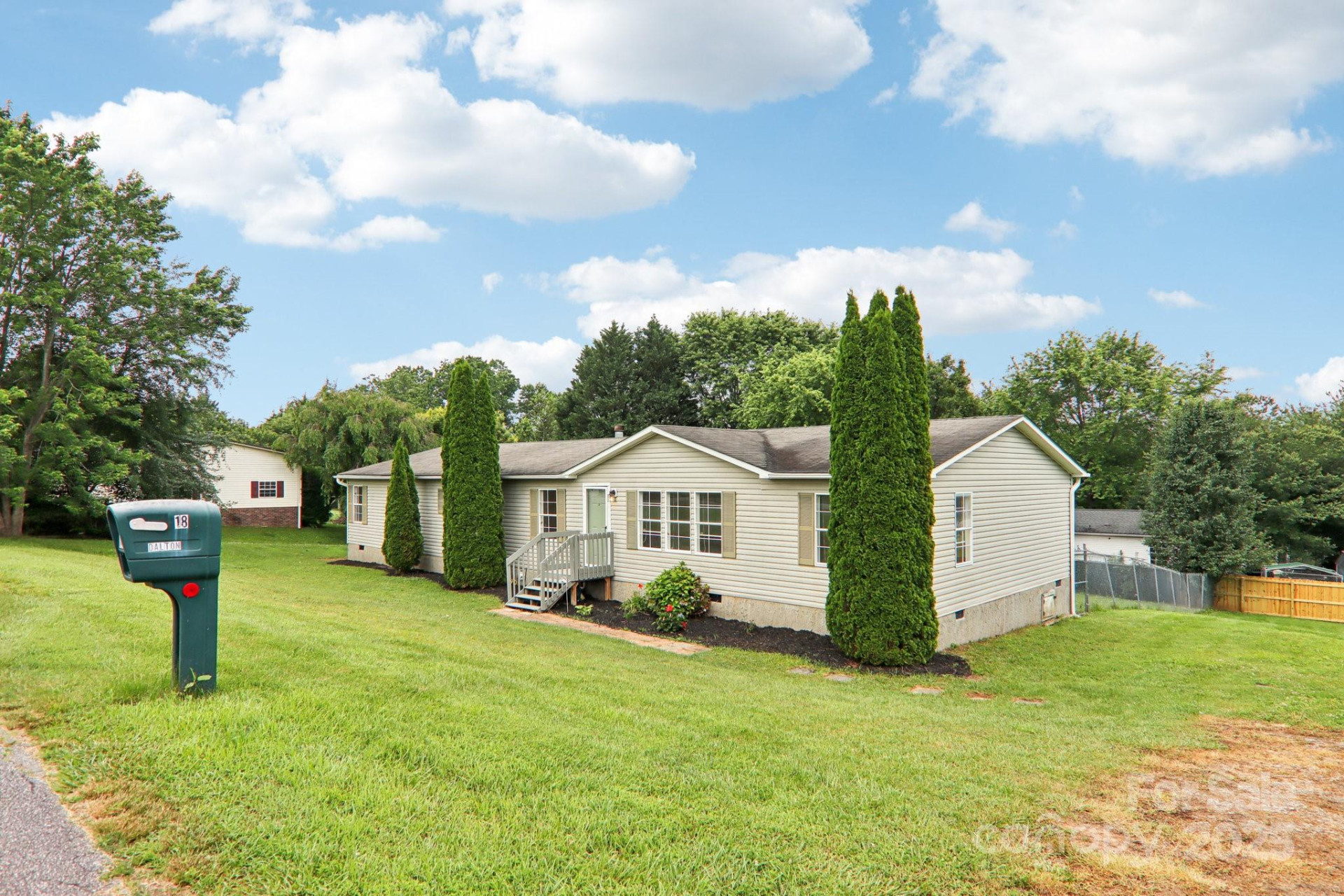 18 Sweet Briar Path Way - Photo 30