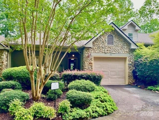 186 Stonecrest Court