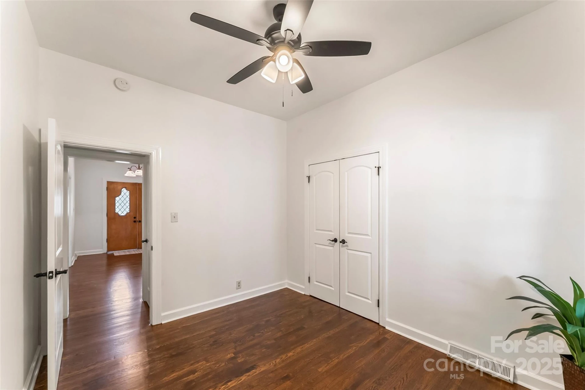 302 White Street - Photo 14