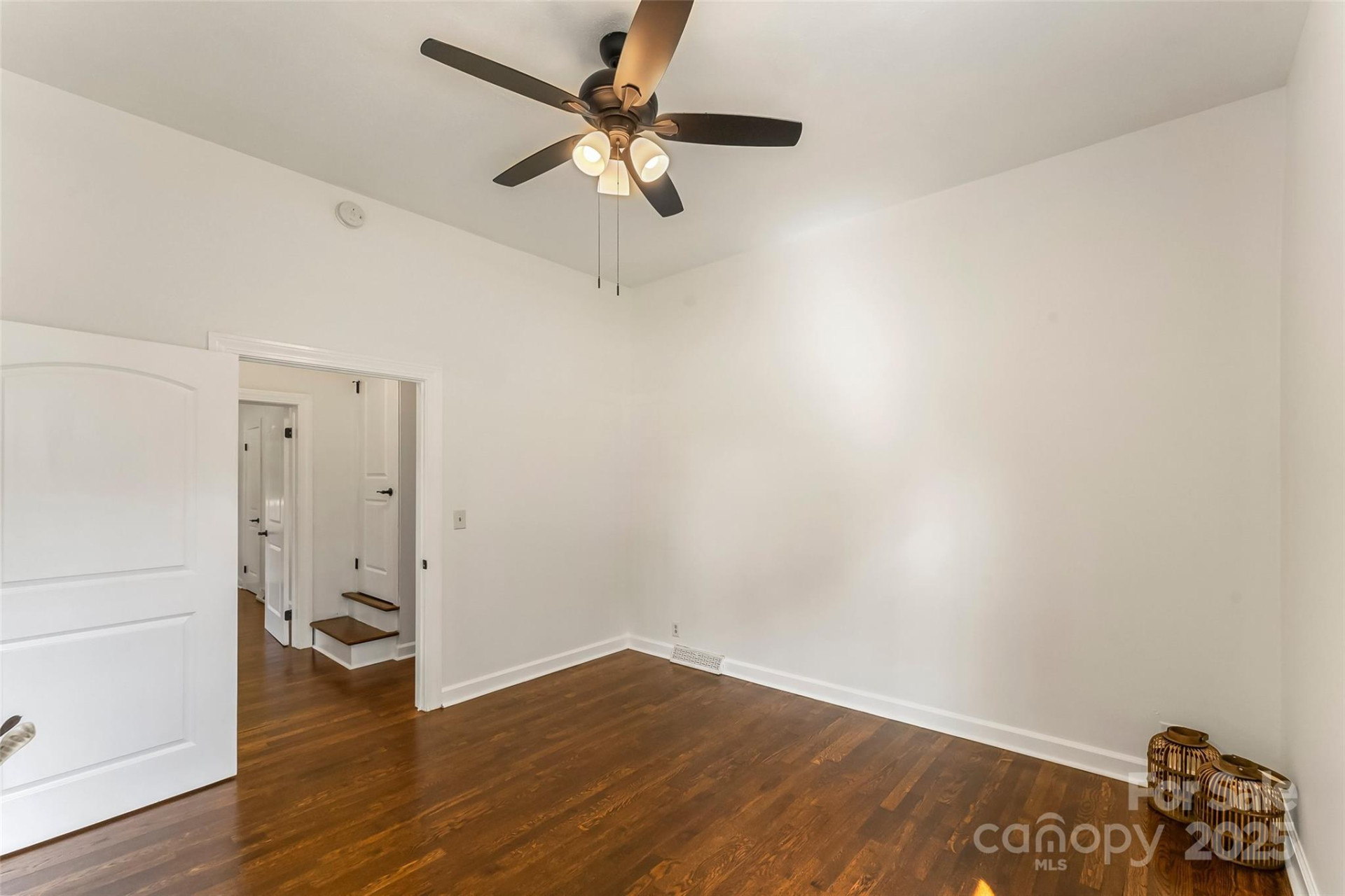 302 White Street - Photo 15