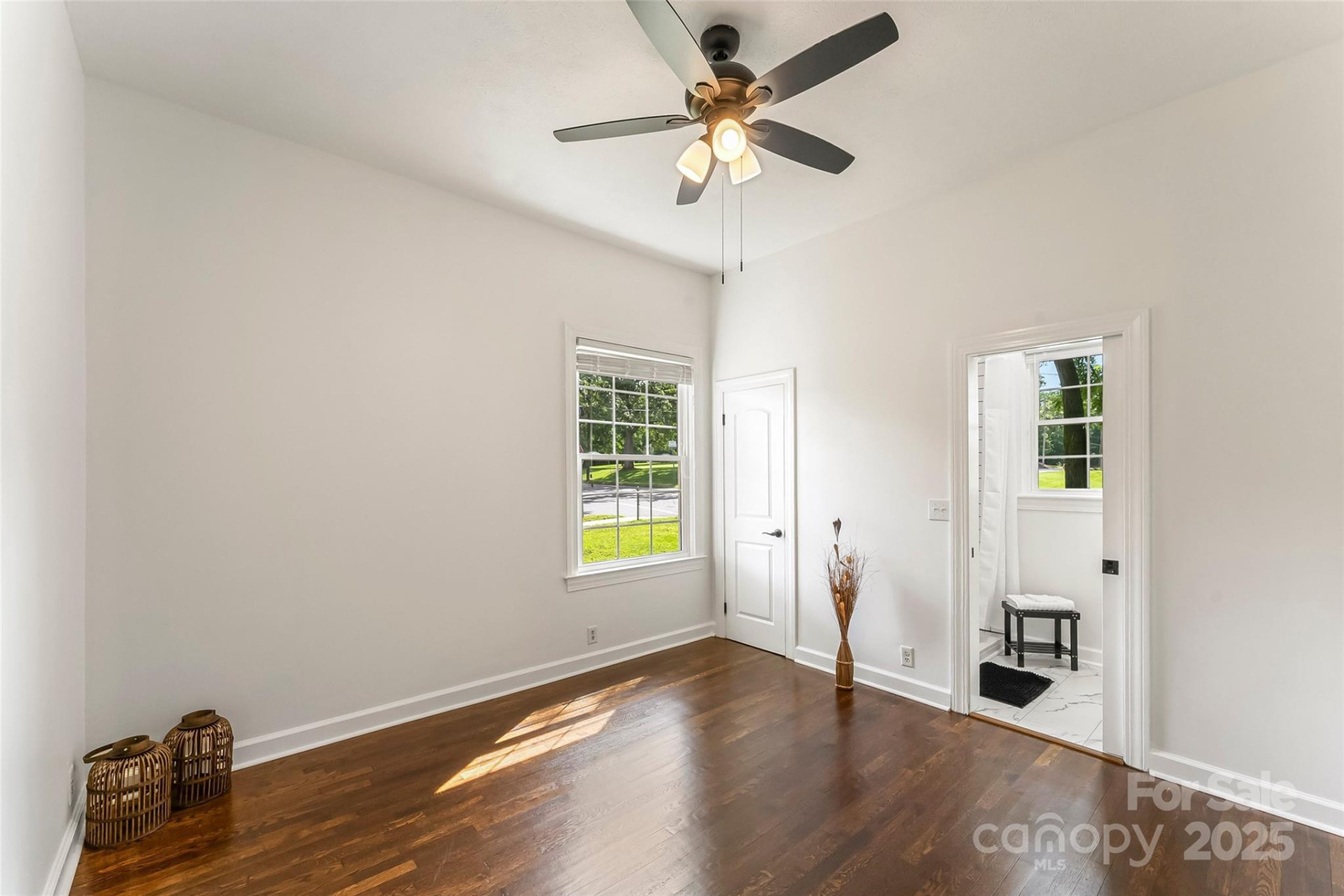 302 White Street - Photo 16