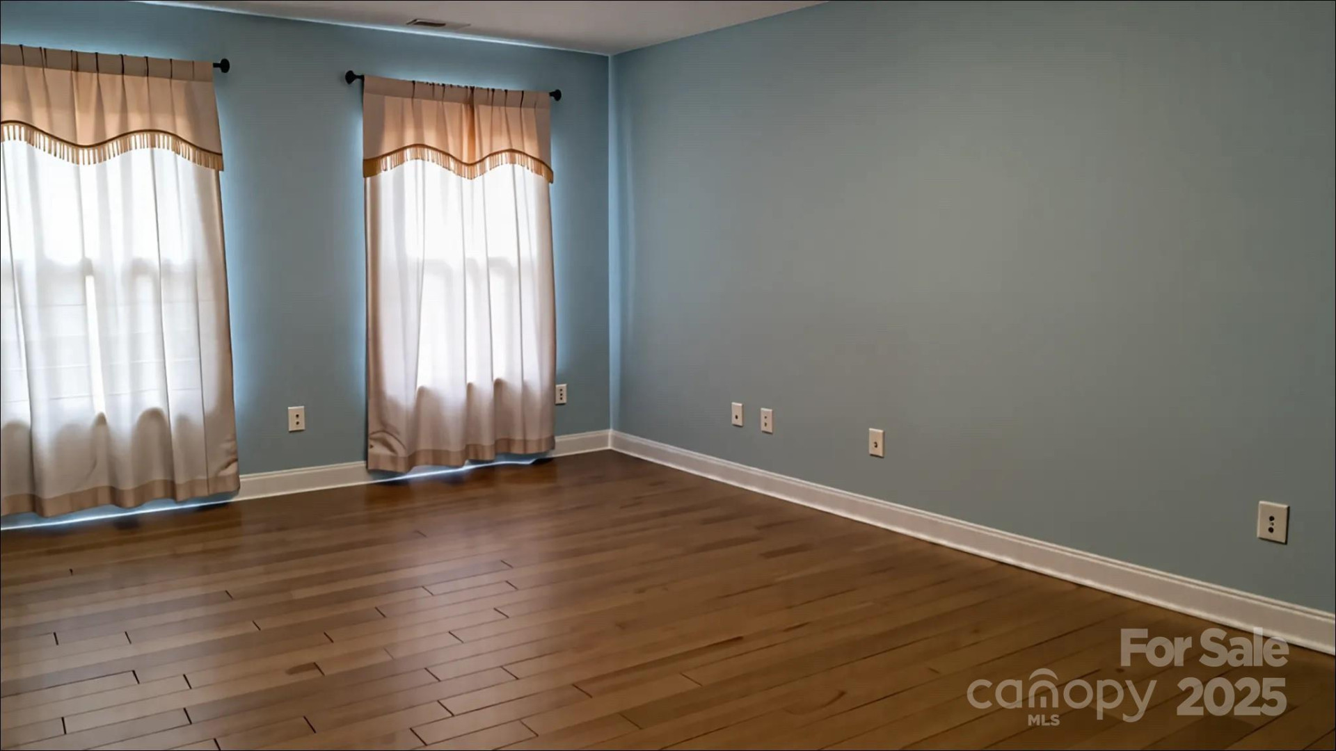 286 Foxcroft Drive - Photo 7