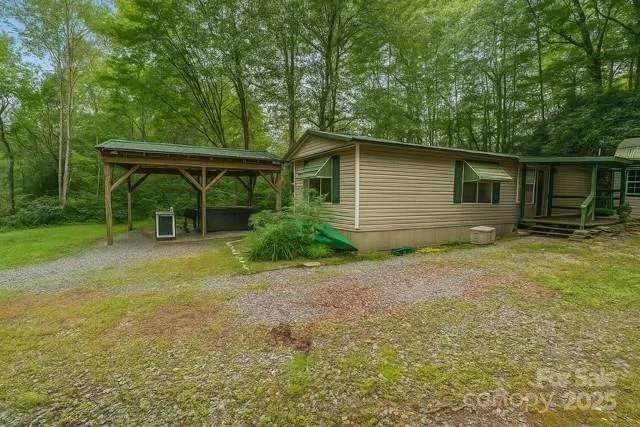 63 Apple Bee Road