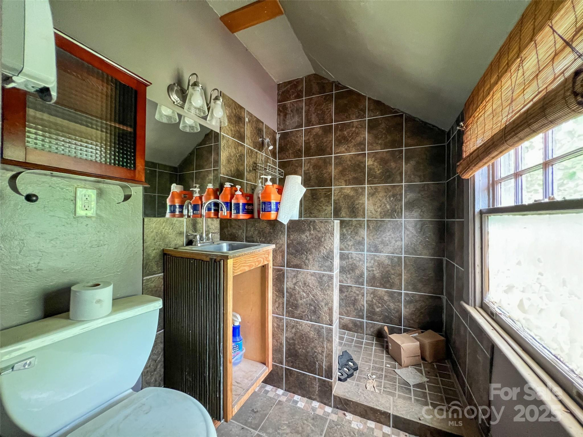 1 Swan Street - Photo 35